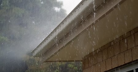 roof-gutters-rain