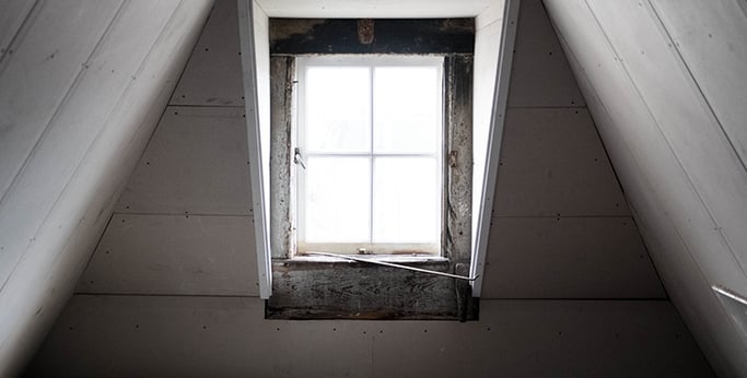 water-condensation-in-attic