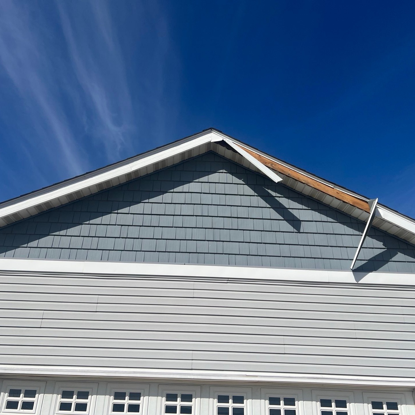 AJr__Hedrick_Construction__Bondurant_IA_50035__Roofing___Gutters