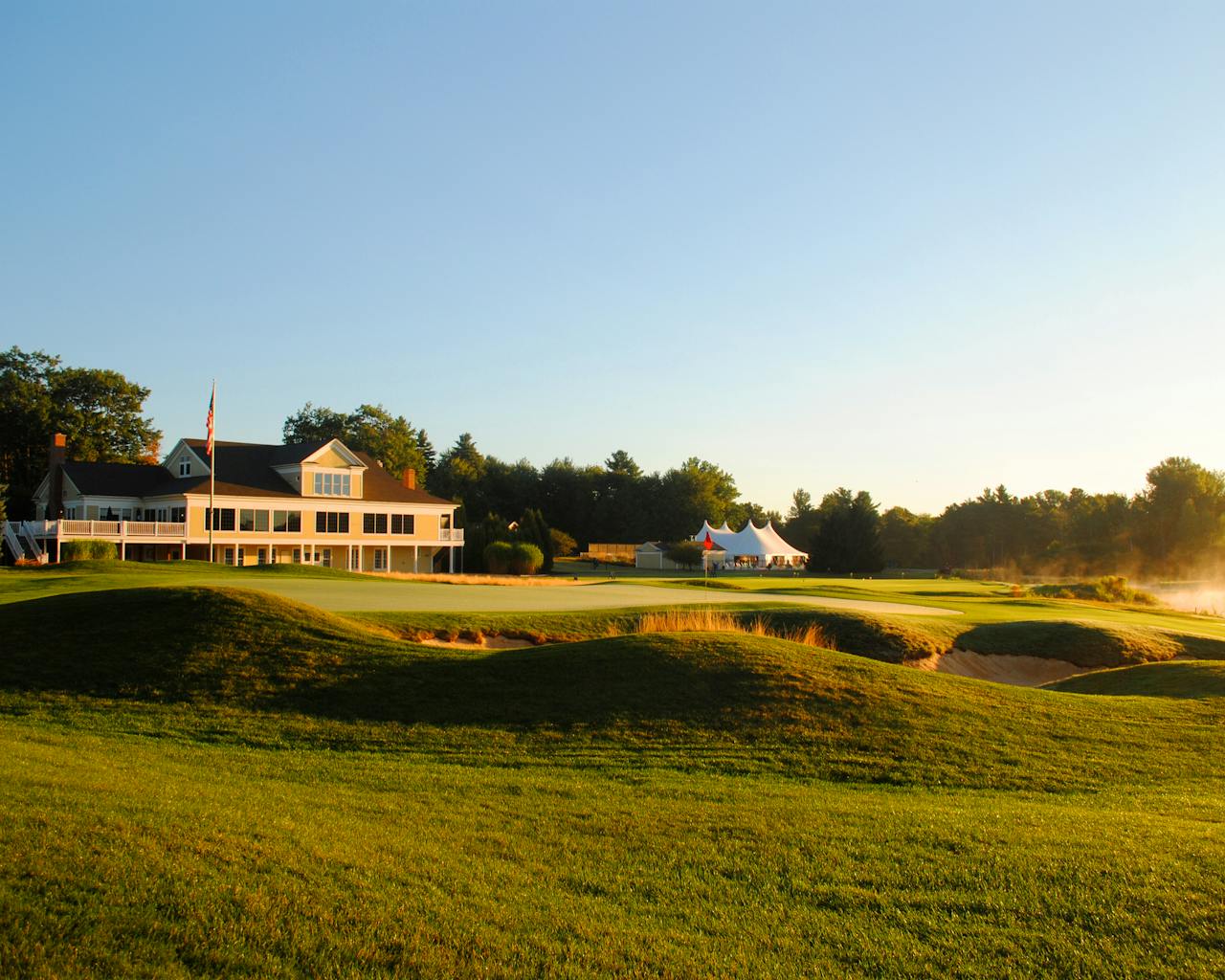golf-course-clubhouse