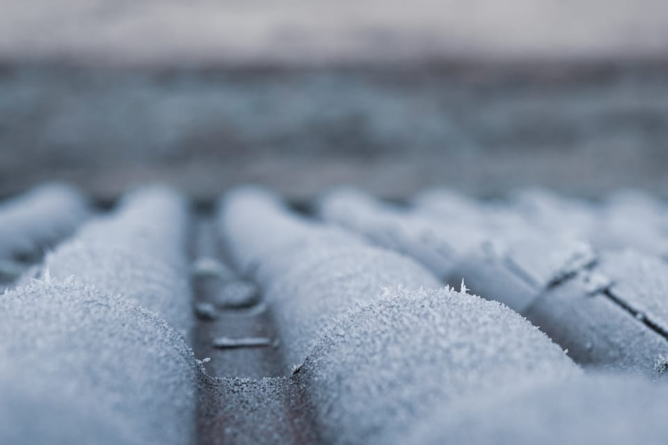 ice-on-metal-roof