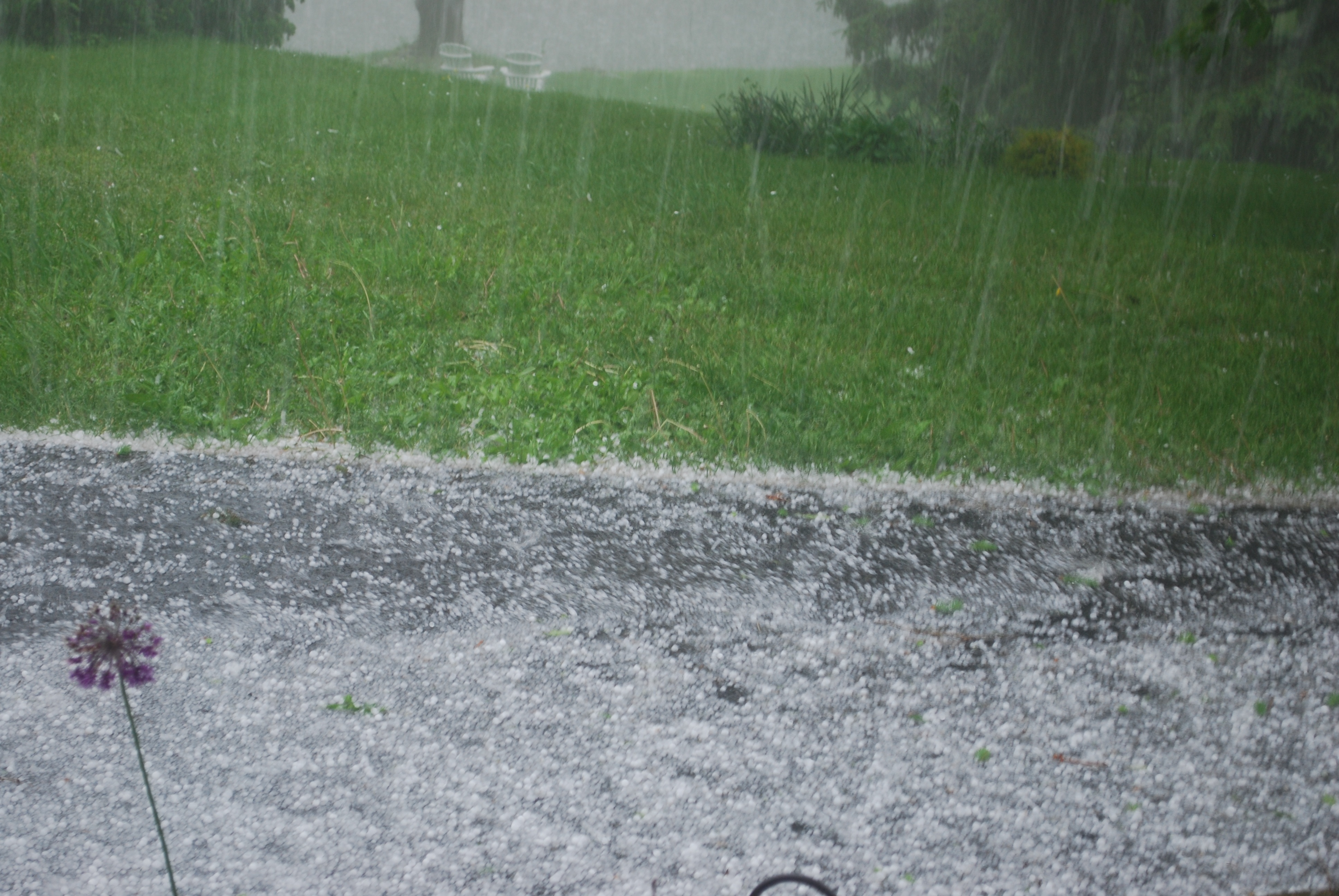 Hailstorm_in_Dutchess_County_New_York.jpg